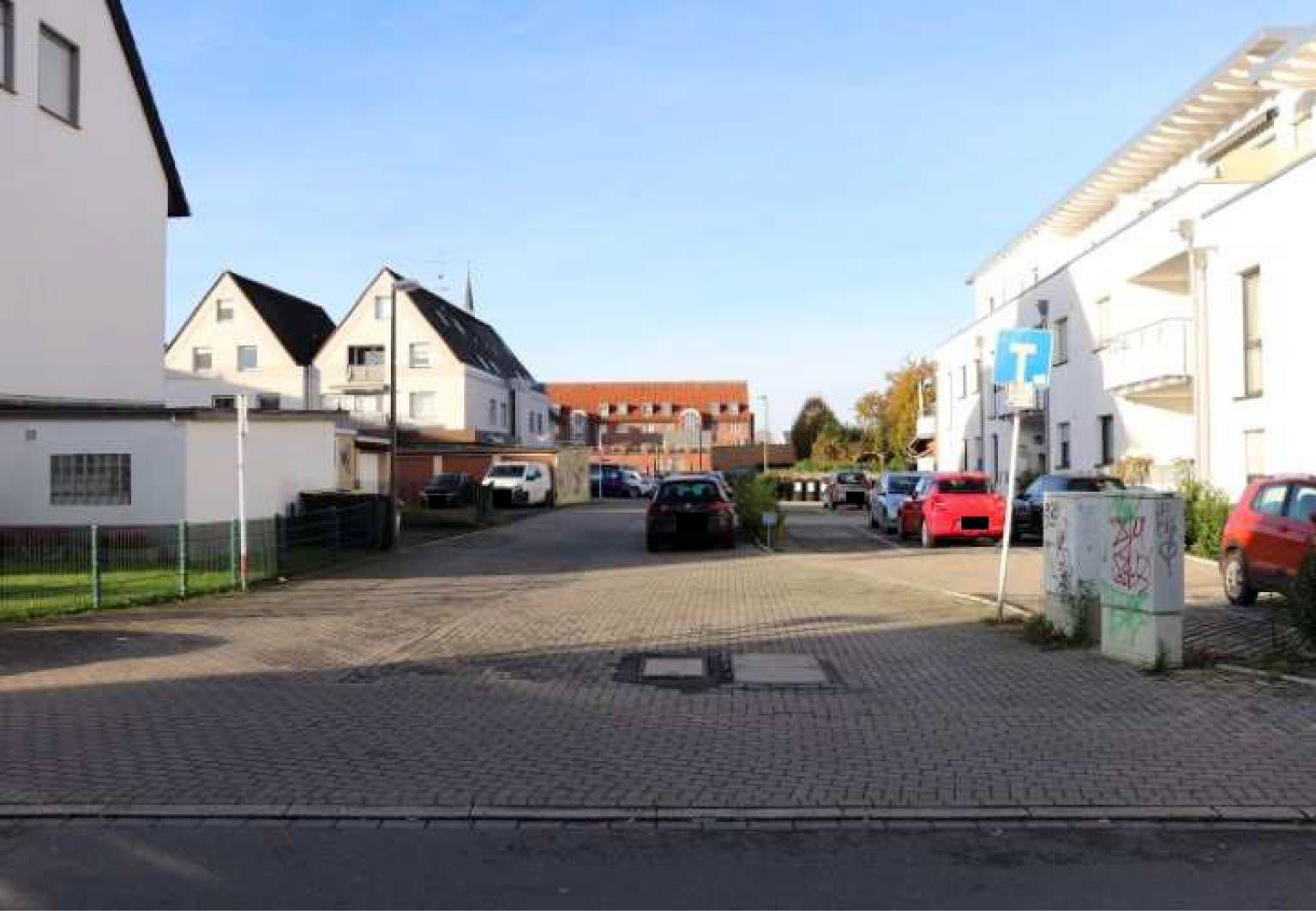 Kfz-Stellplatz (Tiefgarage), Eigentumswohnung (3 bis 4 Zimmer) in Asselner Hellweg 98, 100, Bronckhorststraße 4, 6, Flegelstraße 23,, 44319 Dortmund, Asseln