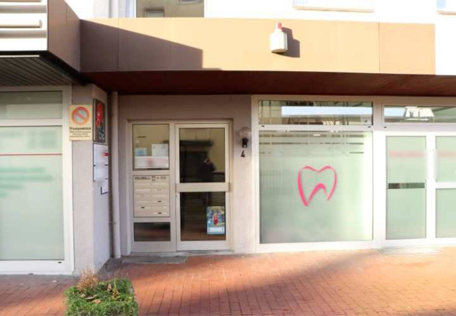 Kfz-Stellplatz (Tiefgarage), Eigentumswohnung (3 bis 4 Zimmer) in Asselner Hellweg 98, 100, Bronckhorststraße 4, 6, Flegelstraße 23,, 44319 Dortmund, Asseln - Bild 2