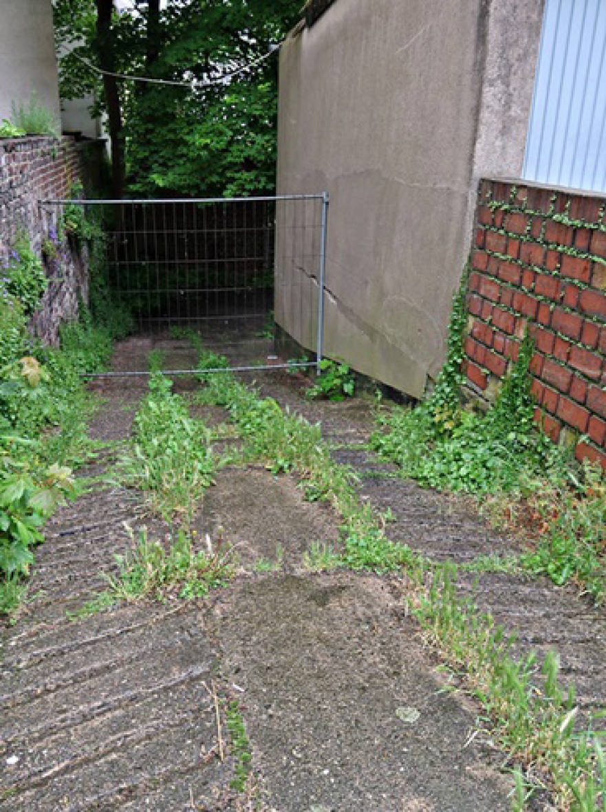 Grundstück mit Garagenanlage in Zur Scheuren, 42275 Wuppertal, Barmen - Bild 2