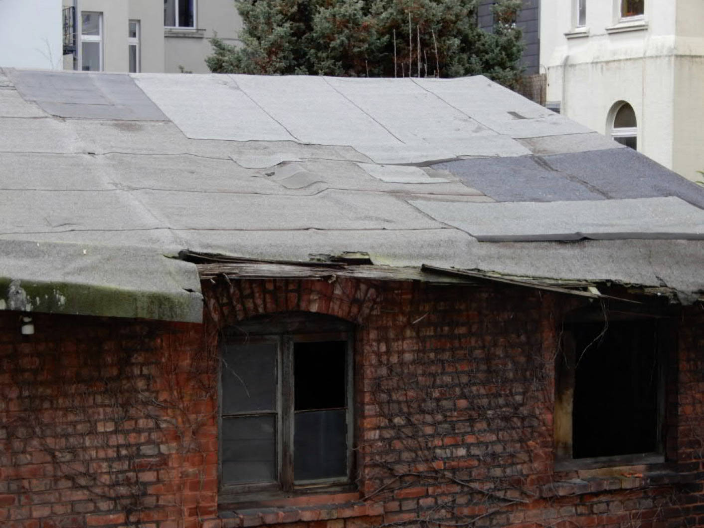 Wohn- und Geschäftshaus und einem gewerblich genutzten Hinterhaus bebauten Grundstücks in Wiesenstraße 48, 48a, 42105 Wuppertal, Elberfeld - Bild 3