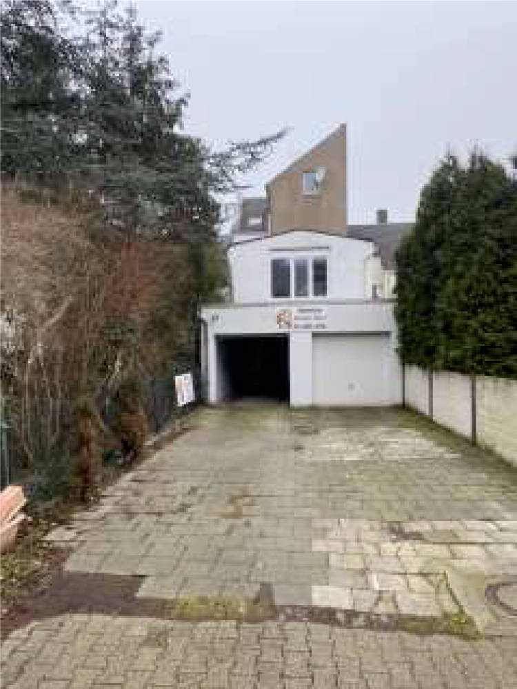 Wohn-/Geschäftshaus in Kronprinzenstraße 50, 47229 Duisburg, Rheinhausen-Friemersheim