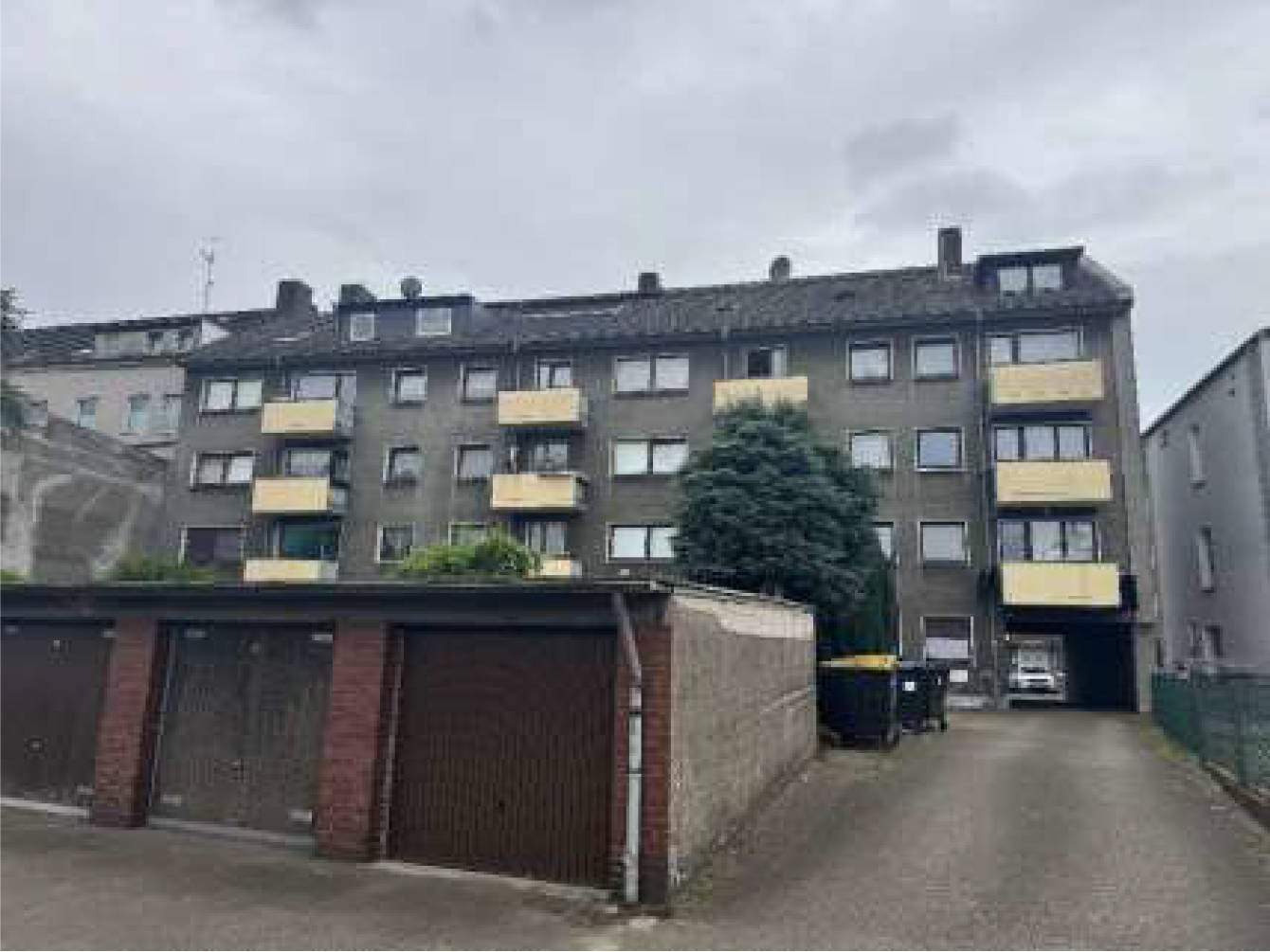 Garage, Garage, Garage, Eigentumswohnung (1 bis 2 Zimmer), Nicht ausgebauter Dachraum in Lehnhofstraße 4 a, 47139 Duisburg, Beeck - Bild 3
