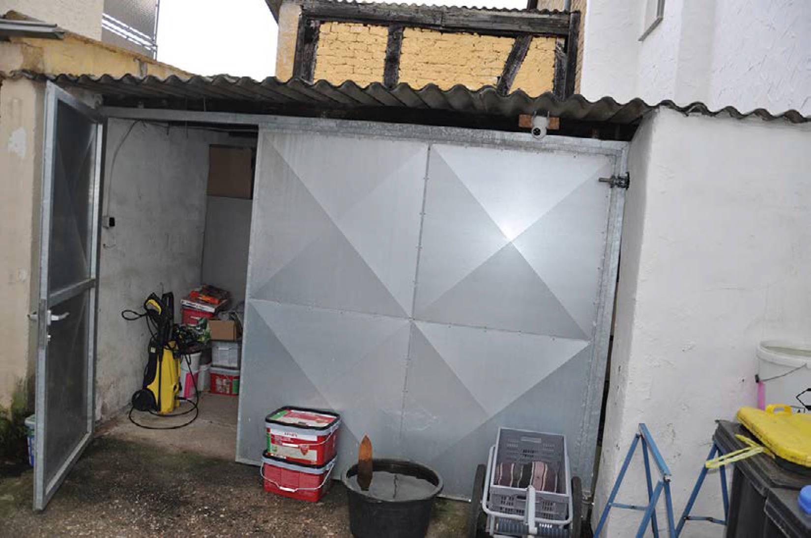 Kfz-Stellplatz, Einfamilienhaus in Münstereifeler Straße 36, 53902 Bad Münstereifel, Arloff - Bild 4