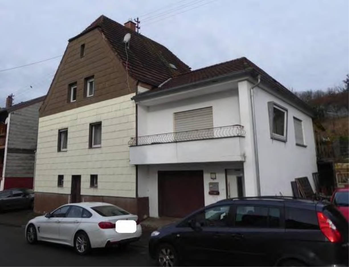 Einfamilienhaus, mit Anbau und Garage in Breitenbacher Straße 38, 66903 Altenkirchen