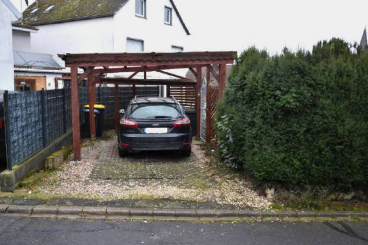 Wohn-/Geschäftshaus in Bergstraße 10, 56729 Ettringen - Bild 2