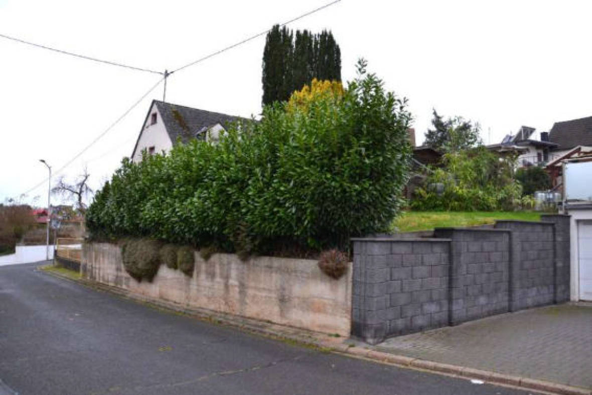 Wohn-/Geschäftshaus in Bergstraße 10, 56729 Ettringen - Bild 3