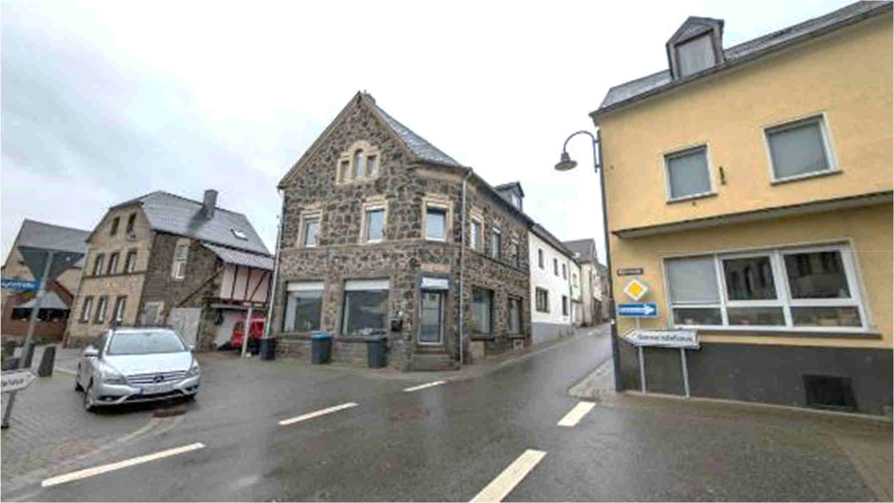 Wohn-/Geschäftshaus in Hummesgasse 2, 56745 Bell - Bild 3