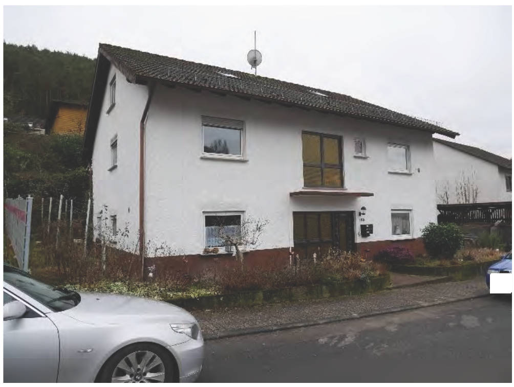 Zweifamilienhaus in Im Gerstel 106, 66994 Dahn