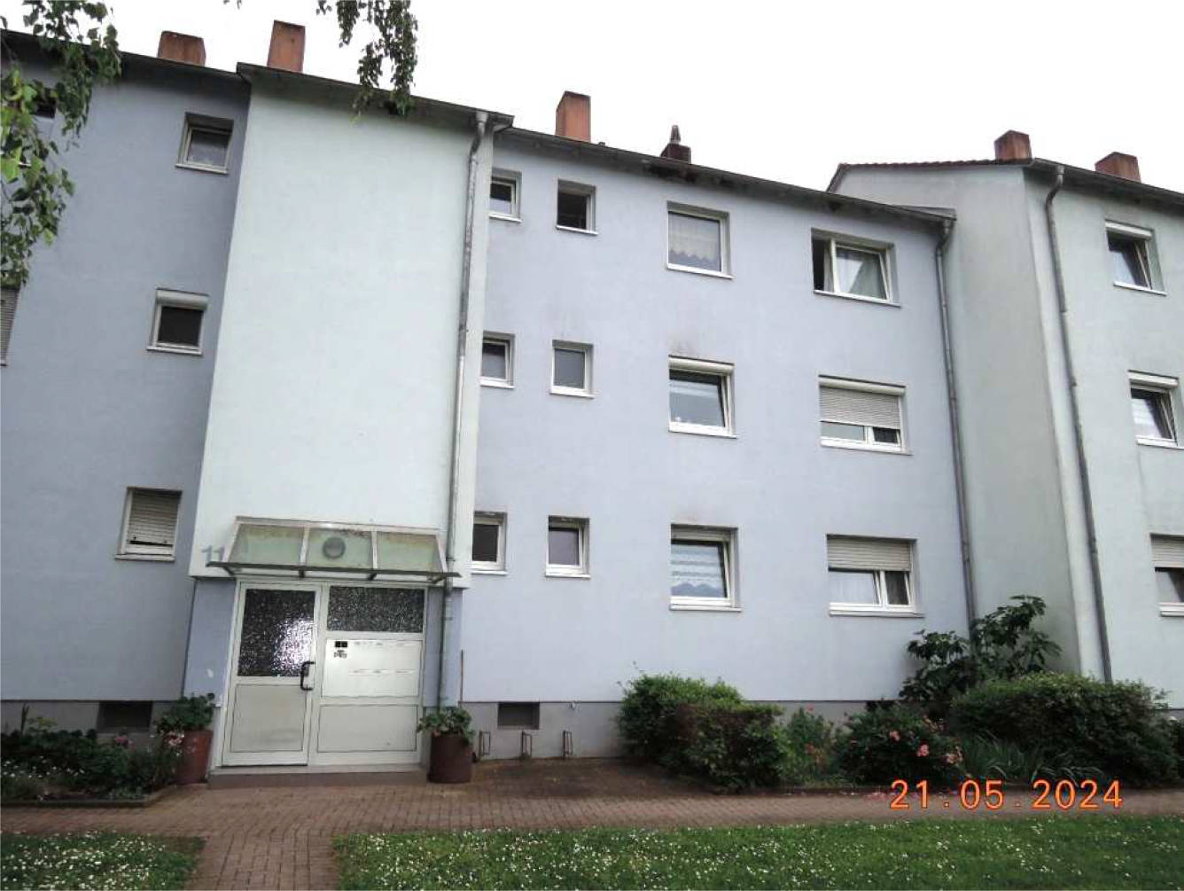 Eigentumswohnung mit Keller, Stellplatz und Nutzgarten in Salierstraße 108,110,112,114, 67105 Schifferstadt