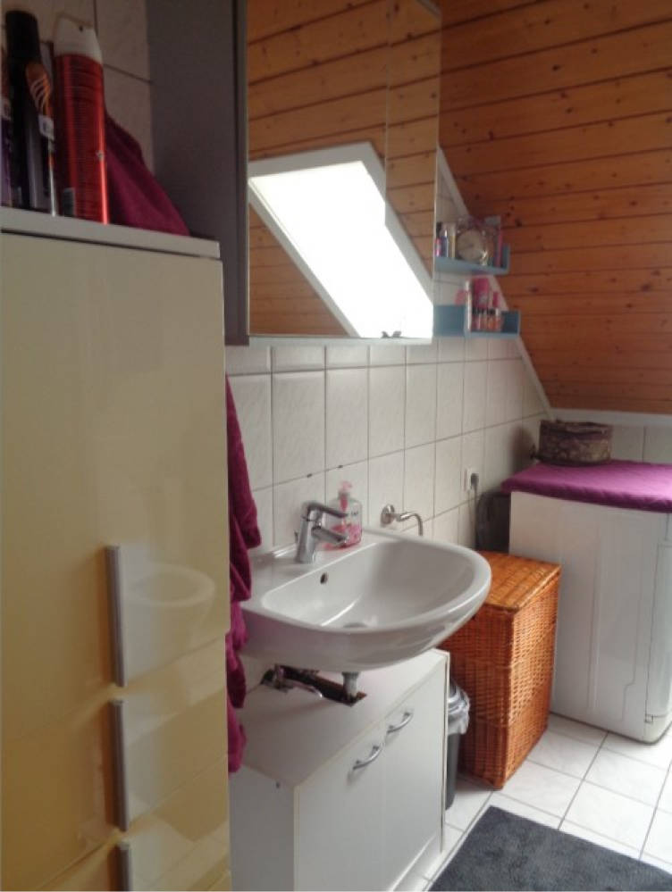 ehemalige Gaststätte mit 3 Wohnungen und 2 Garagen in Arienheller  17, 56598 Rheinbrohl - Bild 3