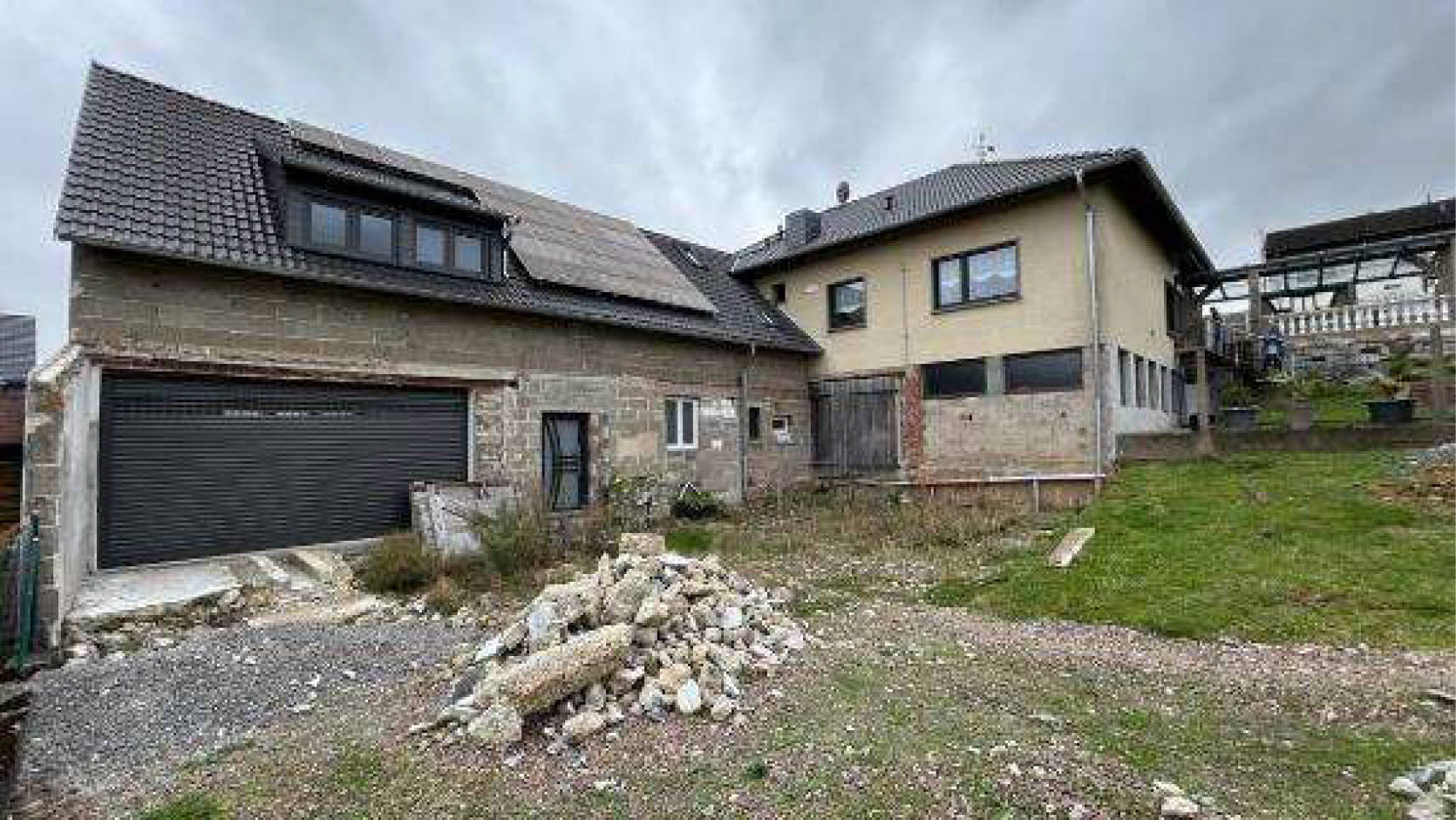 Einfamilienhaus, Garage, unbebautes Grundstück in Gartenstraße 19, 65558 Lohrheim - Bild 5