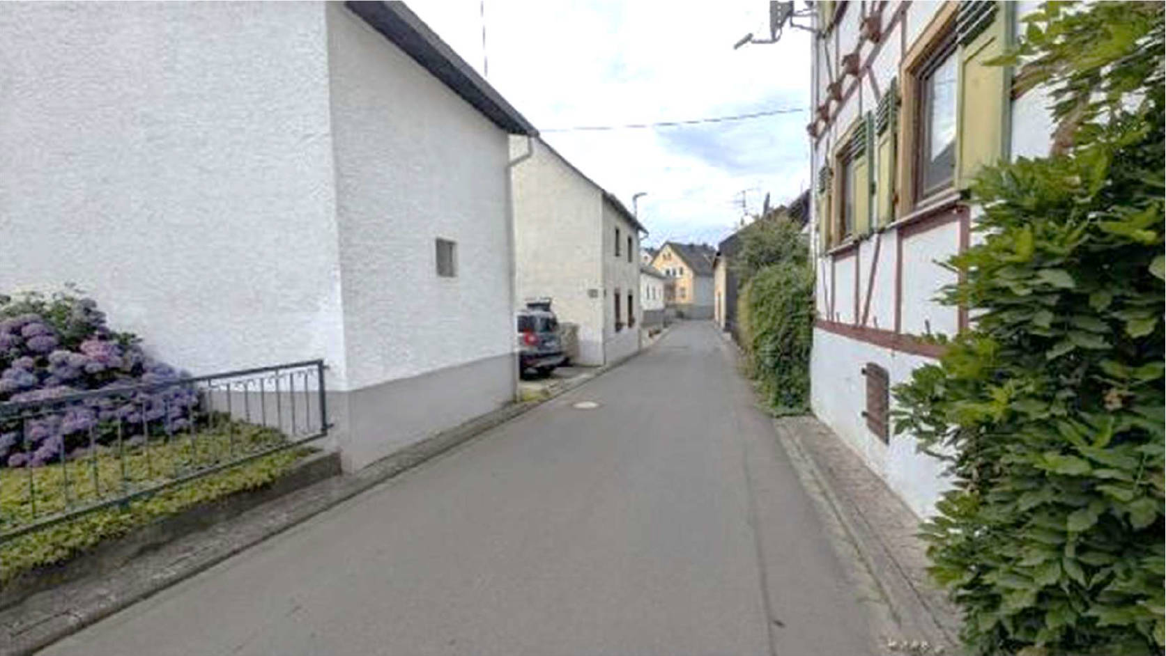 Mehrfamilienhaus in Schulstraße 16, 56379 Hömberg