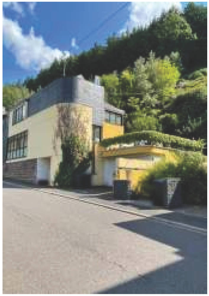 Zweifamilienhaus in Butzweiler Straße 52, 54306 Kordel