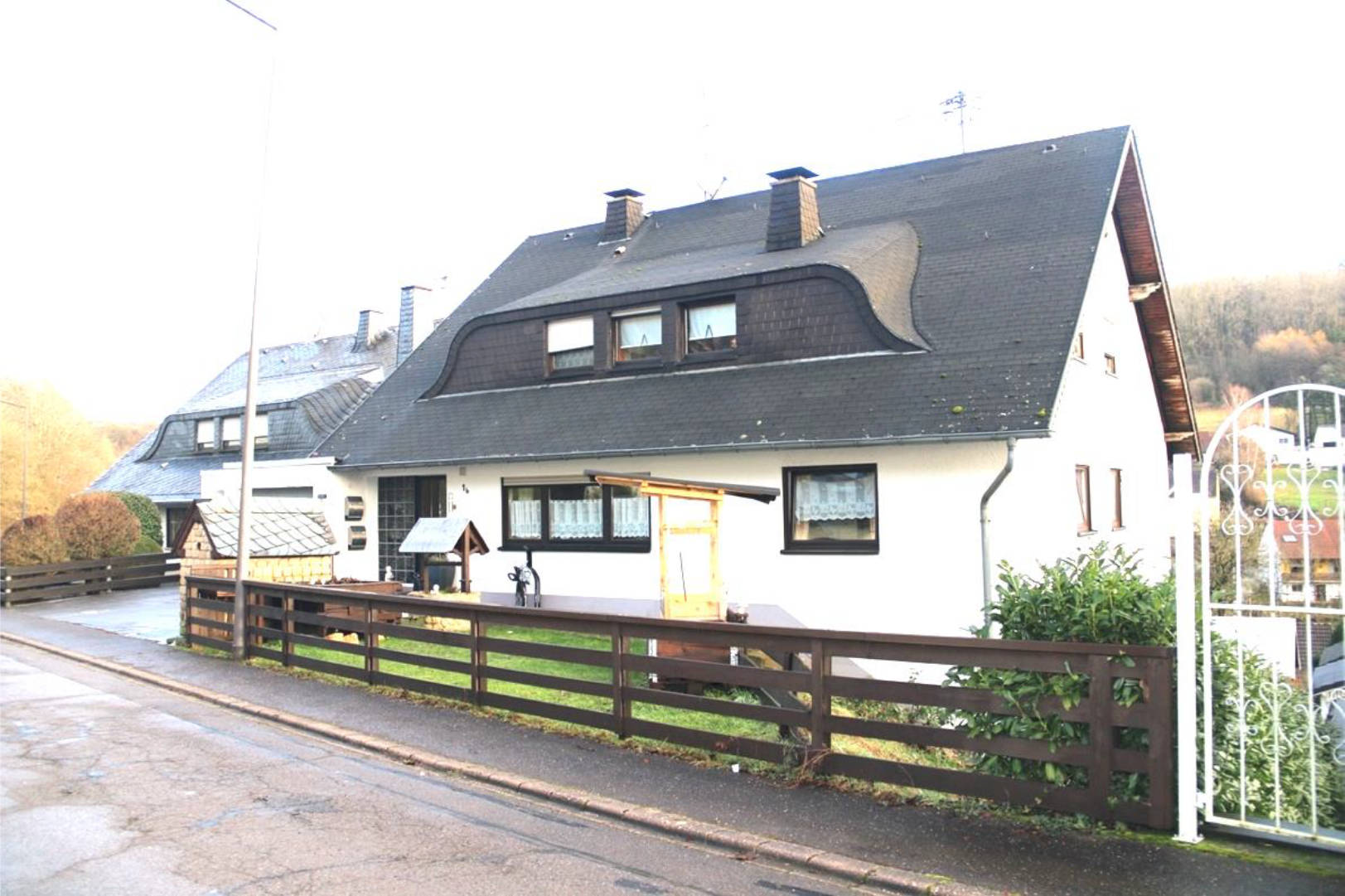 Zweifamilienhaus in In der Meierei  1b, 54298 Aach - Bild 2