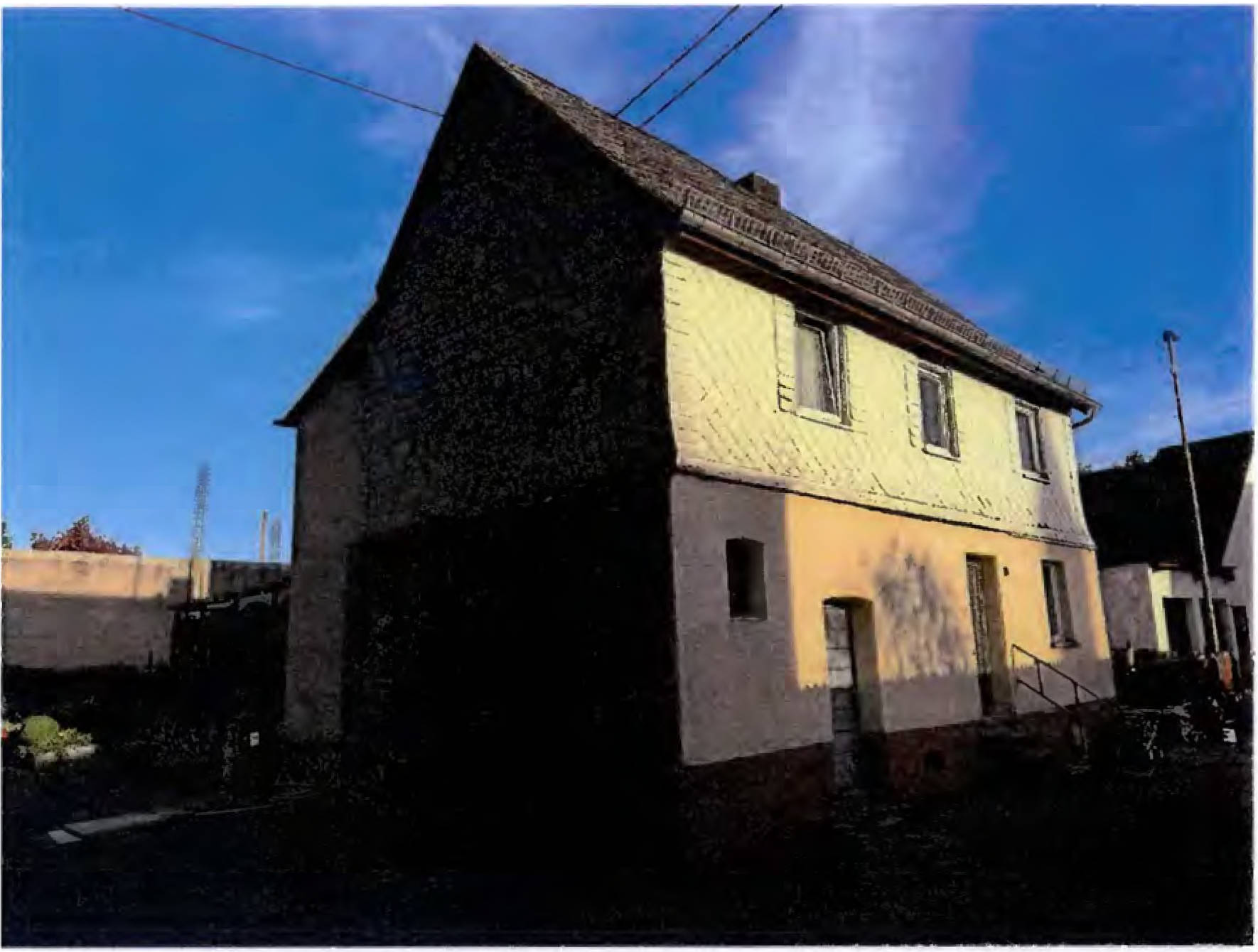 zwei, zweigeschossige, seitlich angebaute Wohnhäuser mit Garage in Gartenstraße 18 u.19, 56288 Lahr - Bild 3