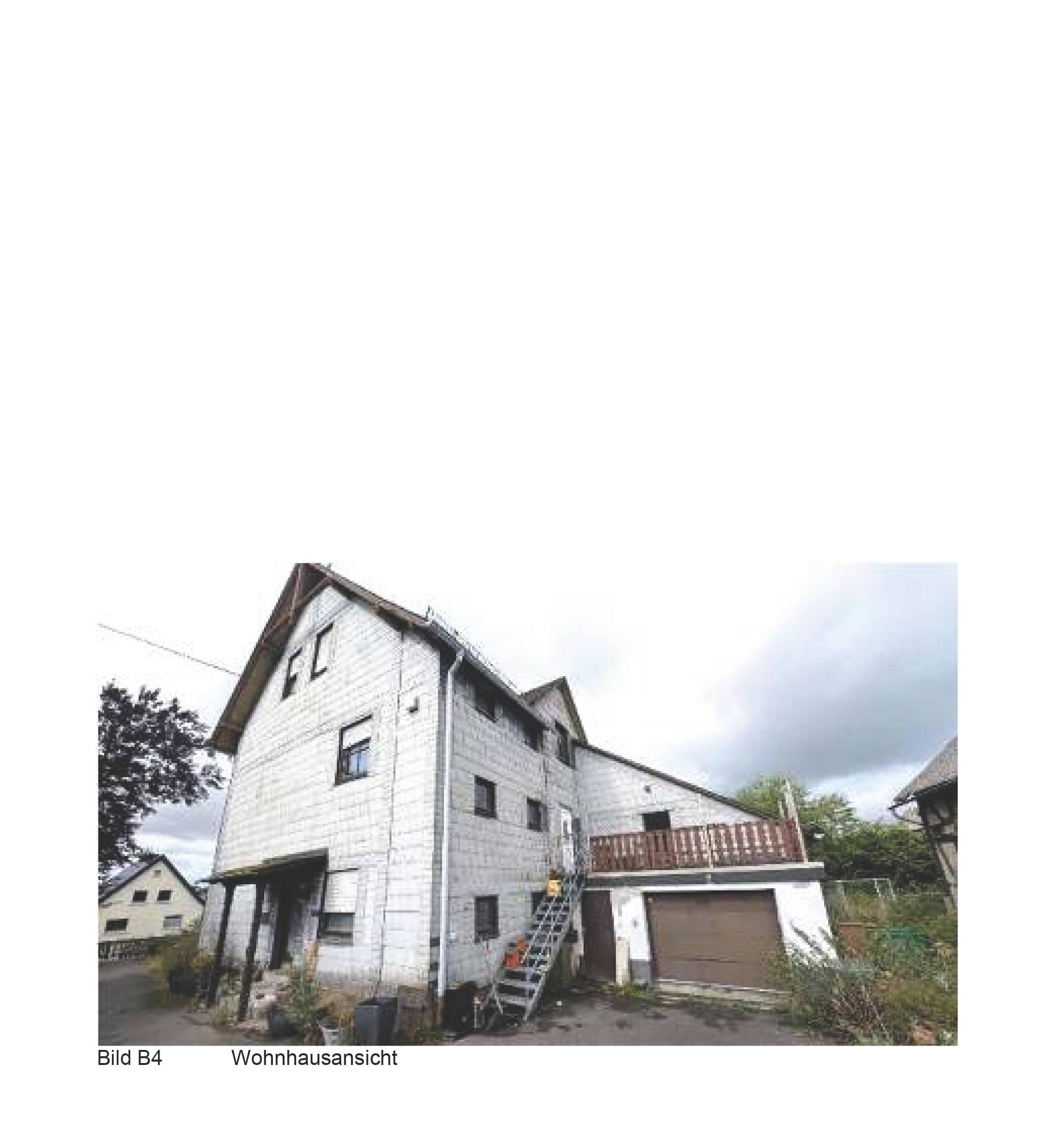 Freistehendes, unterkellertes Wohnhaus mit Garage und einer baufälligen Scheune in Hauptstraße 27, 56479 Hellenhahn-Schellenberg