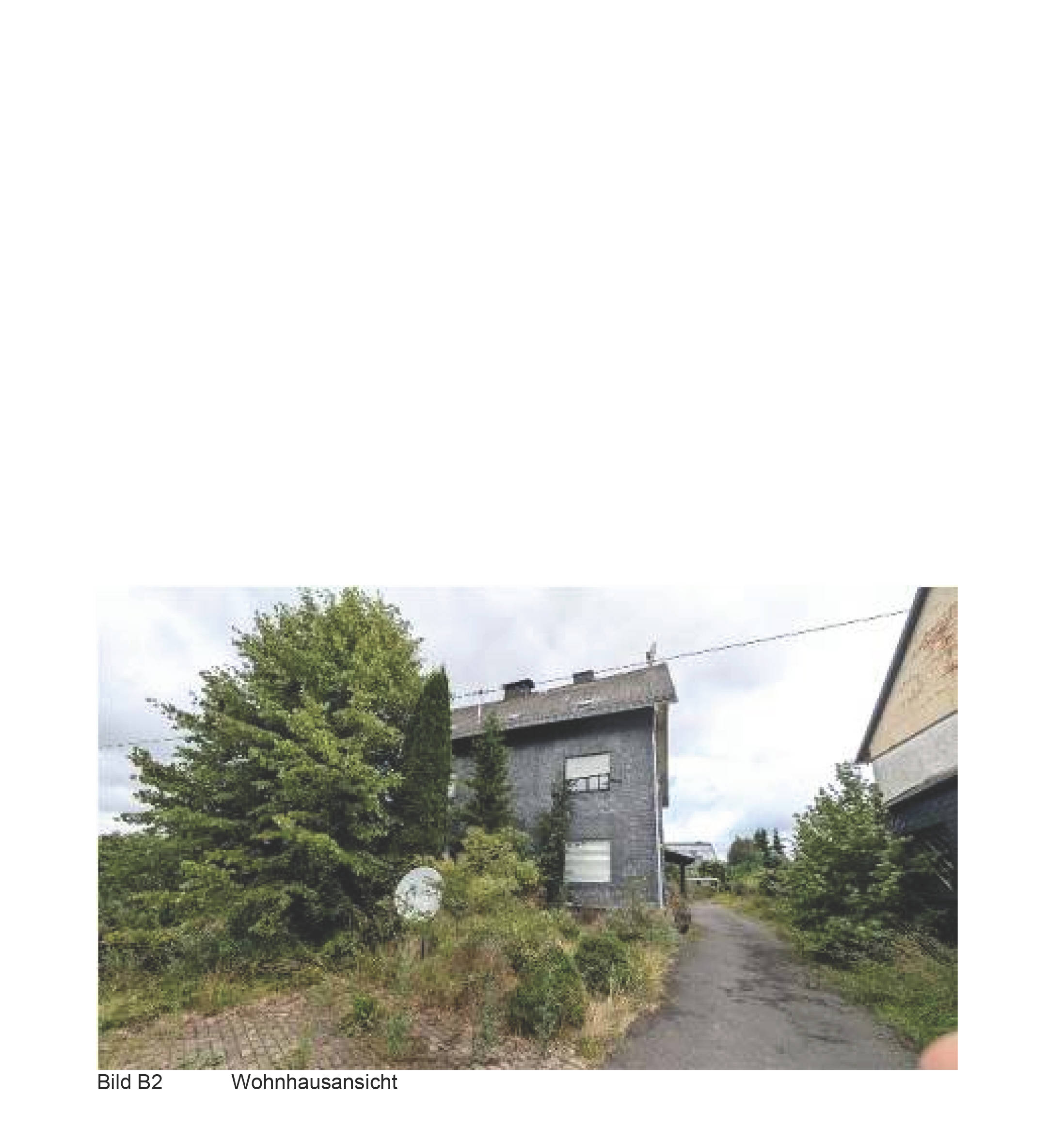 Freistehendes, unterkellertes Wohnhaus mit Garage und einer baufälligen Scheune in Hauptstraße 27, 56479 Hellenhahn-Schellenberg - Bild 4