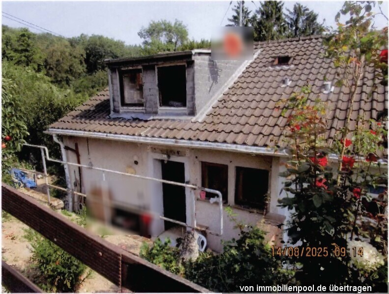 Doppelhaushälfte in Von-Ebner-Eschenbach-Straße 30, 56567 Neuwied - Feldkirchen