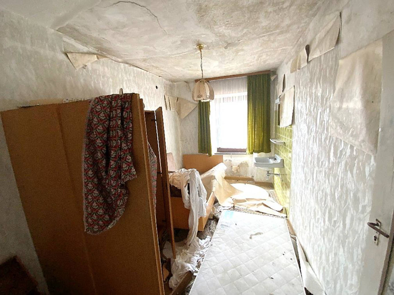 rheinland-pfalz 13 K 25/21 Koblenzer Straße 31, 56826 Lutzerath- OT- Driesch 13