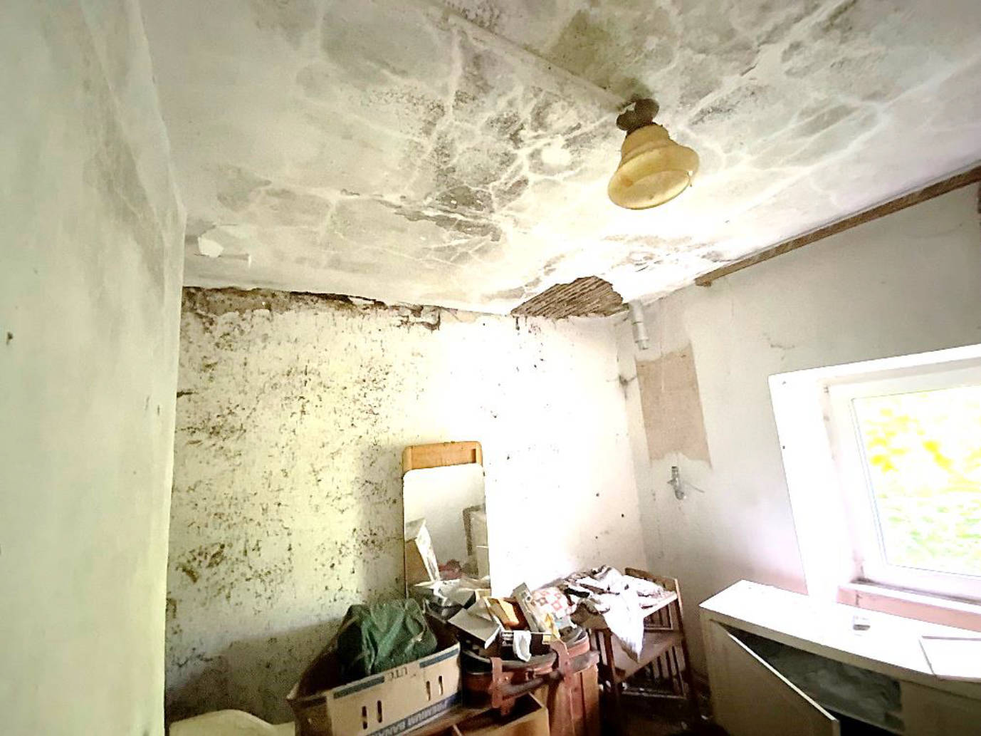 Ruine in Koblenzer Straße 31, 56826 Lutzerath- OT- Driesch - Bild 3