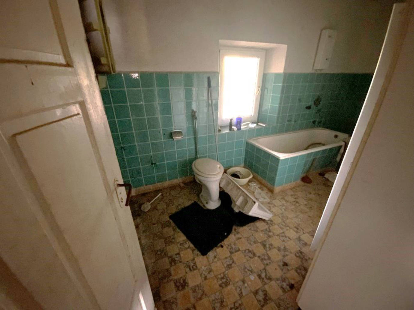 rheinland-pfalz 13 K 25/21 Koblenzer Straße 31, 56826 Lutzerath- OT- Driesch 10