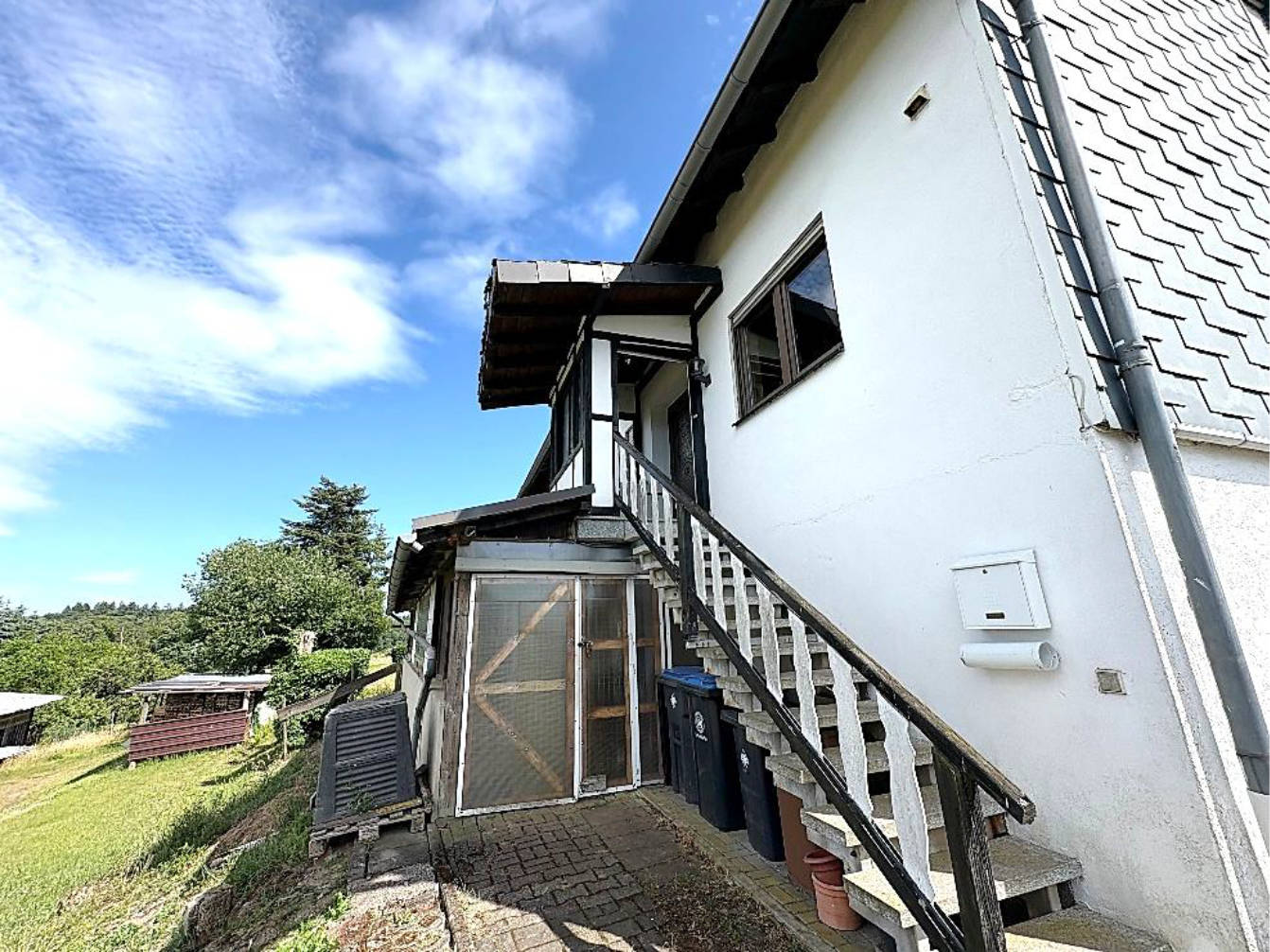 Einfamilienhaus in Kirchstr. 12, 56825 Urschmitt - Bild 4