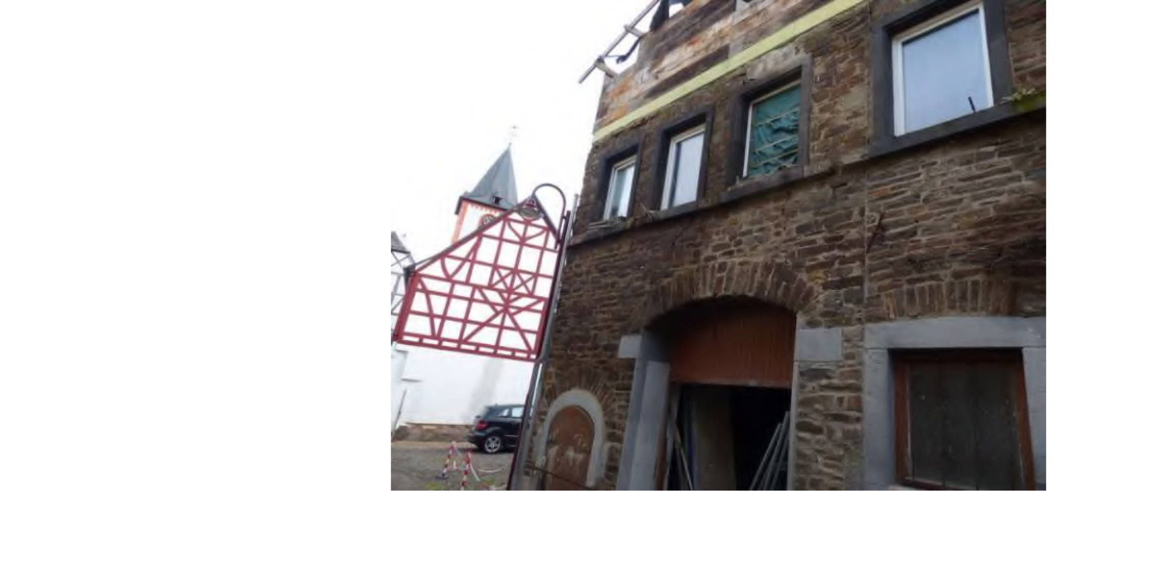 (Brandschadenobjekt/Bauruine) bebaubte Grundstück in Mittelstraße 6, 56332 Burgen - Bild 2