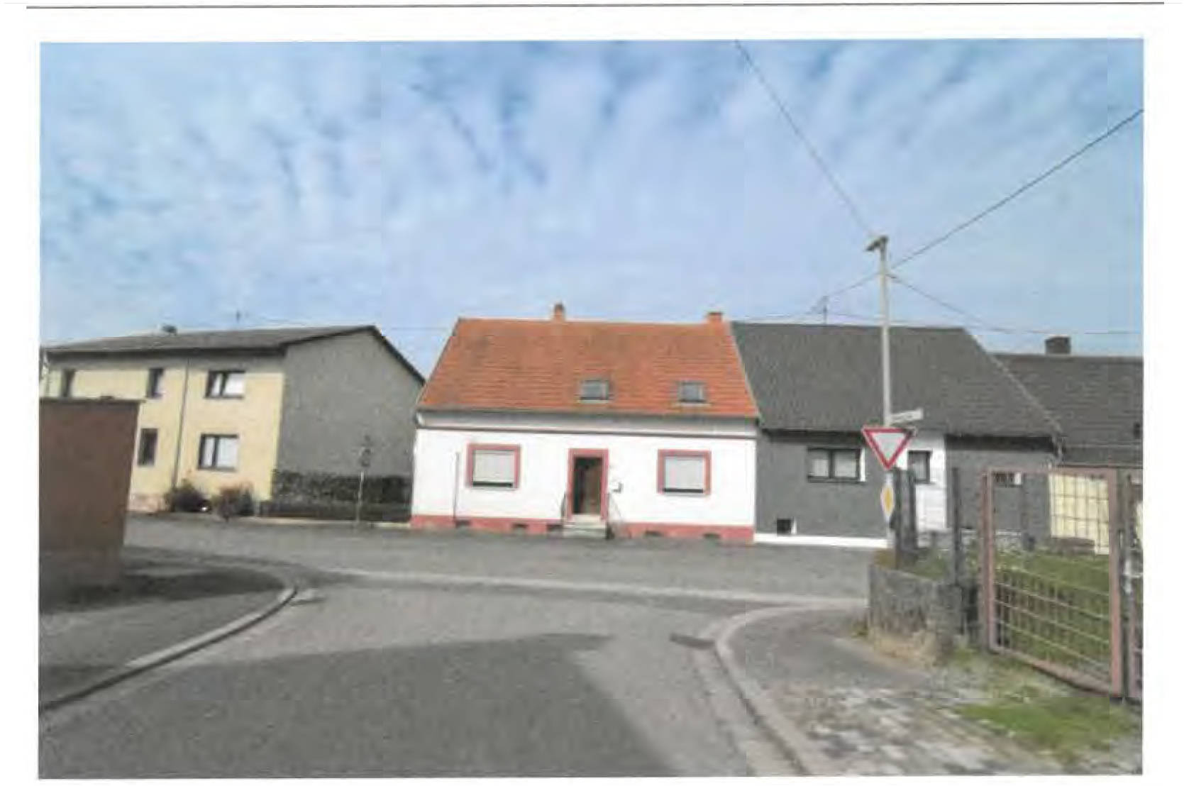Zweifamilienhaus in Biesingerstr. 26, 66440 Blieskastel