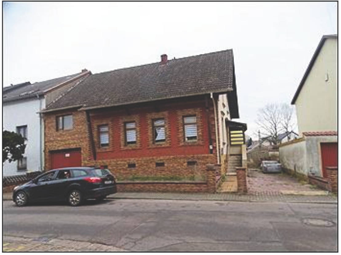 Grundstück bebaut mit Einfamilienhaus und 2 Garagen in Niedstraße 17, 66809 Nalbach - Bild 4