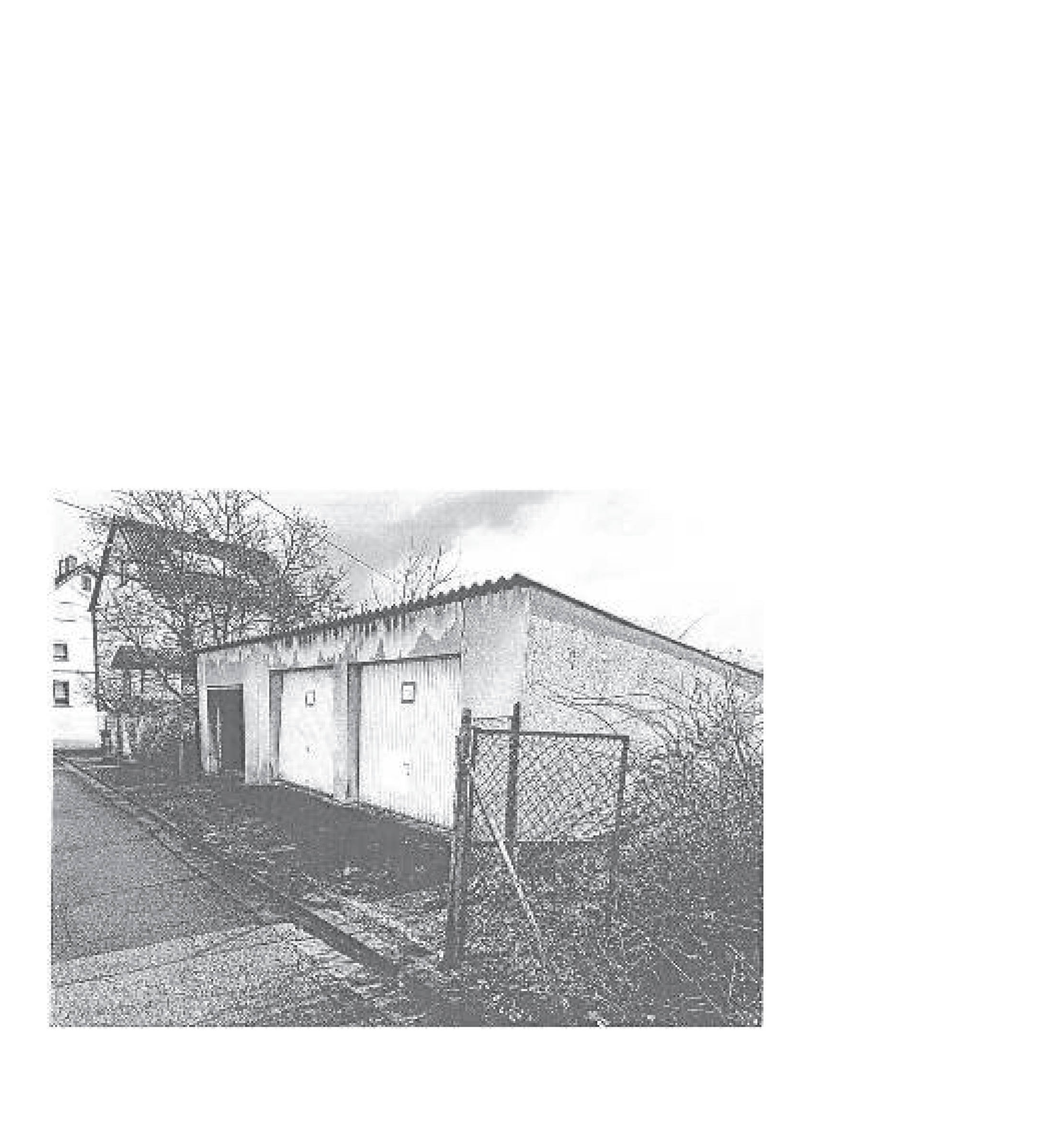 Reihenhaus, einseitig angebaut mit Garagenreihe und zwei unbebauten Grundstücken 0007 K 0006-2024 Rohnstr. 3 und Ludwigstr. (ohne Hausnr.), 66540 Neunkirchen, Hangard