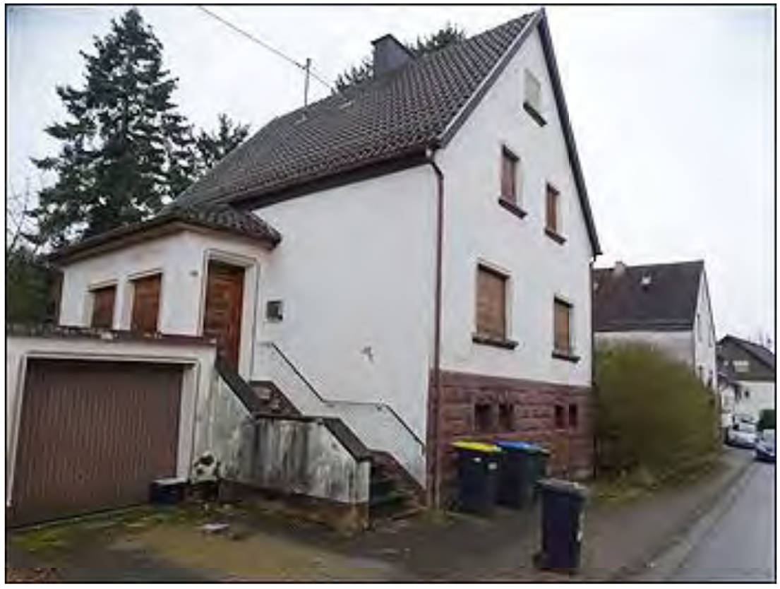 Einfamilienhaus sowie landwirtschaftliche Grundstücke in Leopoldstraße 45, 66578 Schiffweiler