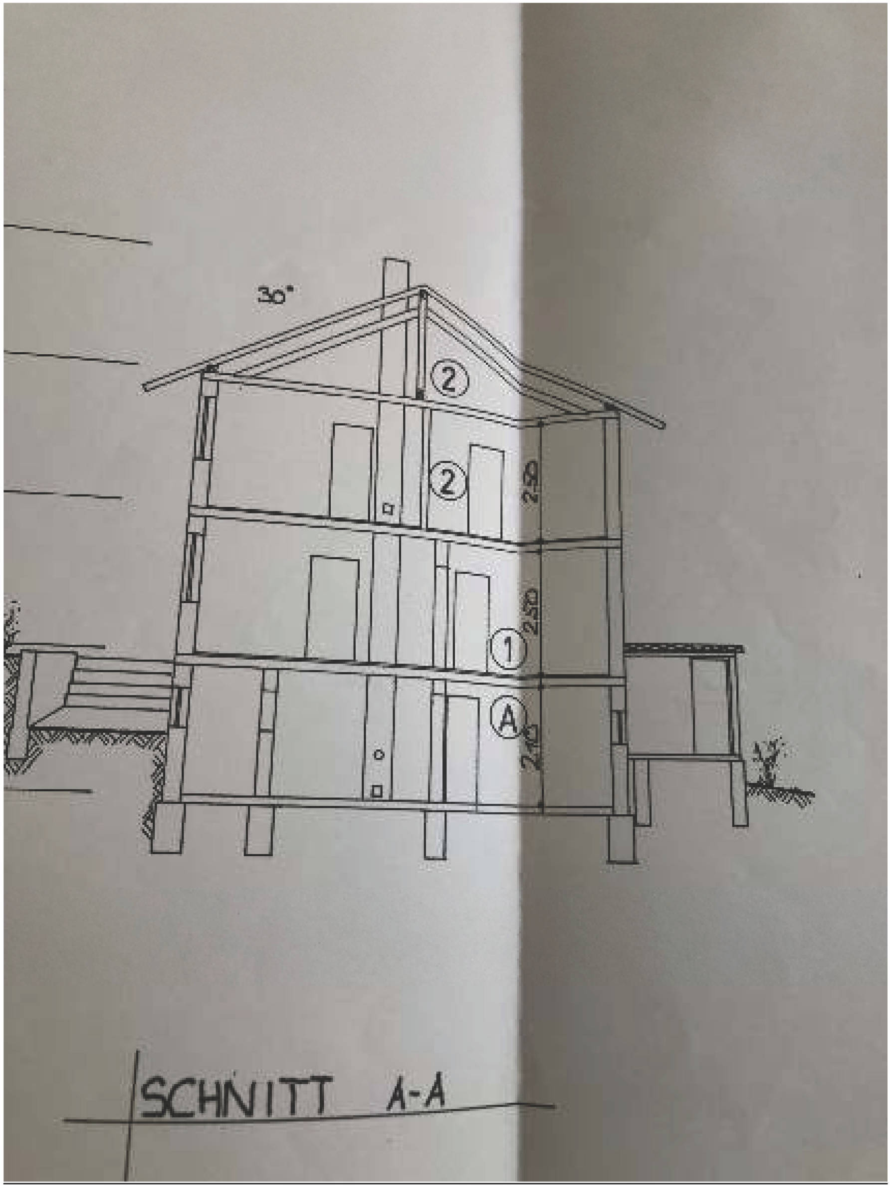 Wohnanlage mit zwei Wohneinheiten, Kellergeschoss, Erdgeschoss, Dachgeschoss, einseitig  angebaut. in Jungwaldstraße 25, 66287 Quierschied - Bild 4