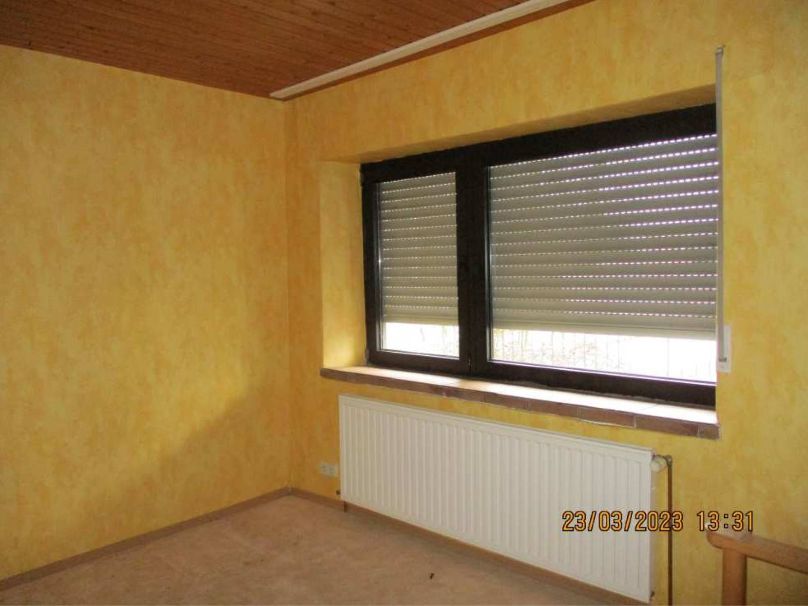 Freistehendes Mehrfamilienhaus mit vier Wohnungen, dazu ein Zimmer   im Dachgeschoss, einseitig Grenzbebauung, gegliedert in 1. und 2. UG, EG, OG und DG. in Zum Grühlingsstollen 12, 66299 Friedrichsthal - Bild 2