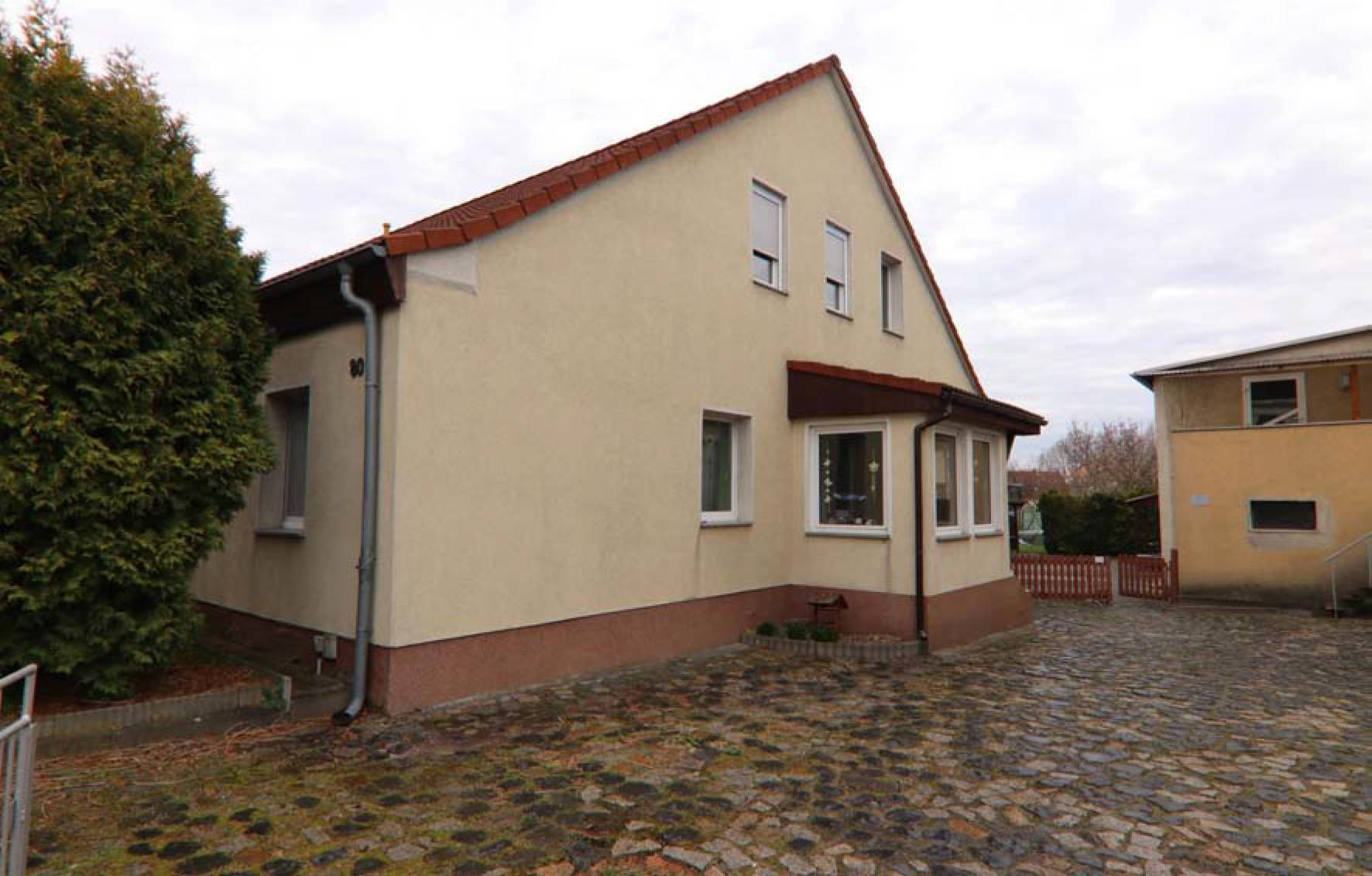 Einfamilienhaus, Doppelhaushälfte in Jahnstraße 80, 02943 Weißwasser