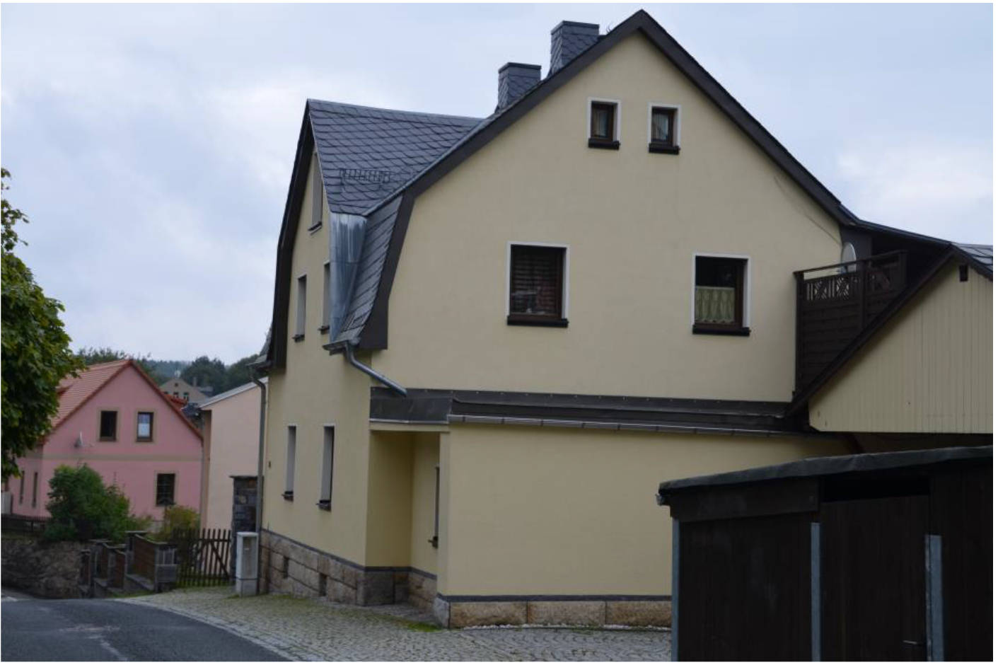 Zweifamilienhaus in Kirchgasse 30, 08233 Treuen