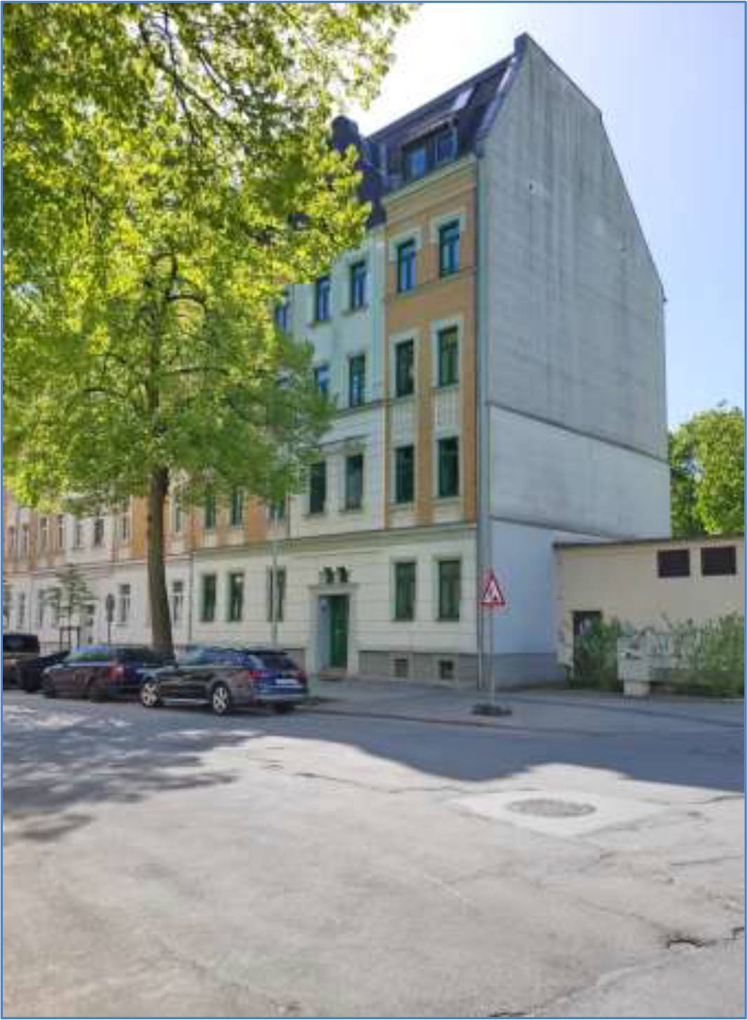 Eigentumswohnung (3 bis 4 Zimmer), Wohnung Nr. 7 samt Keller im Kellergeschoss mit Sondernutzungsrecht am Balkon in Moritzstraße  89, 08523 Plauen - Bild 2