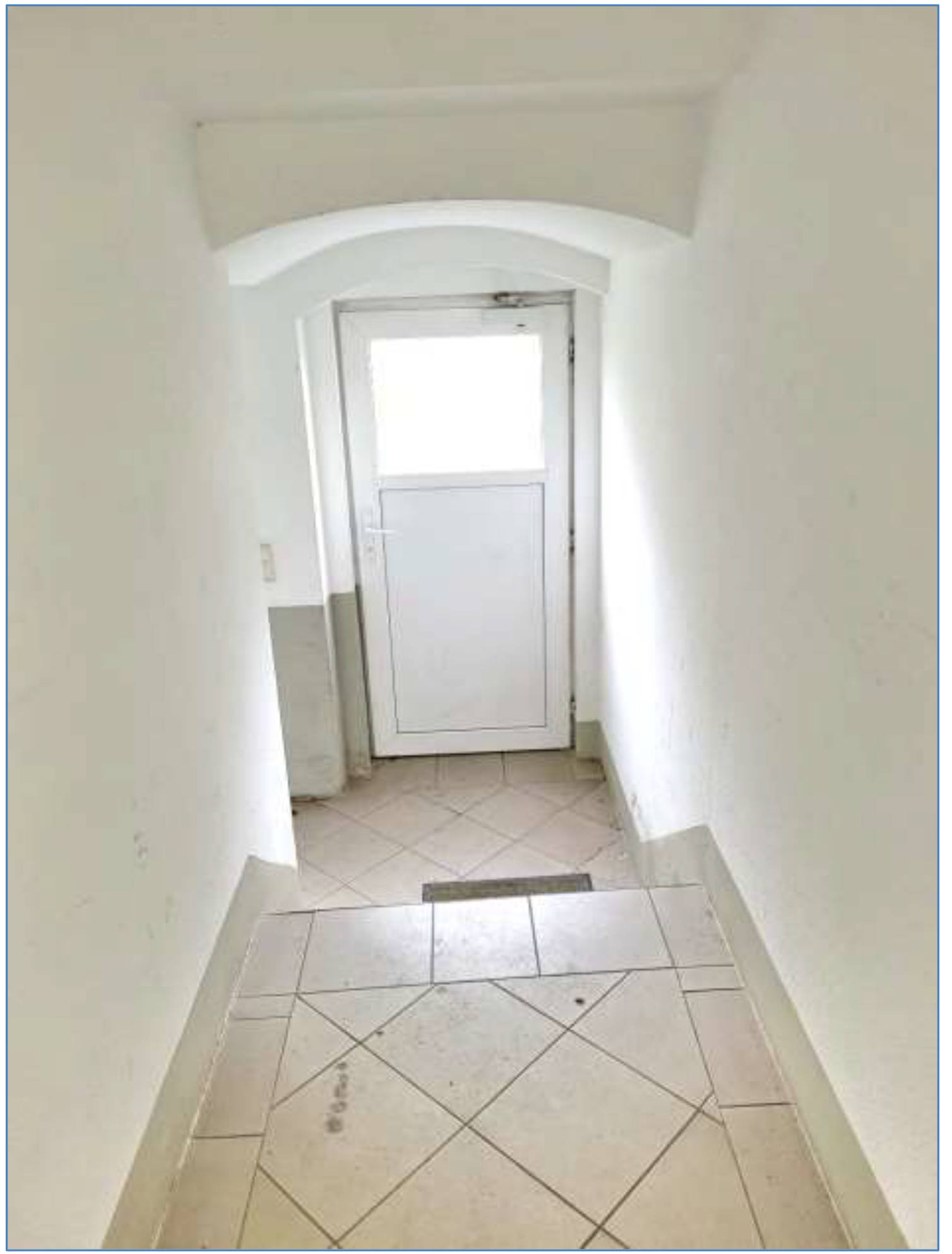 sachsen 0011 K 0163/2022 Chemnitzer Straße  8, 09350 Lichtenstein 19