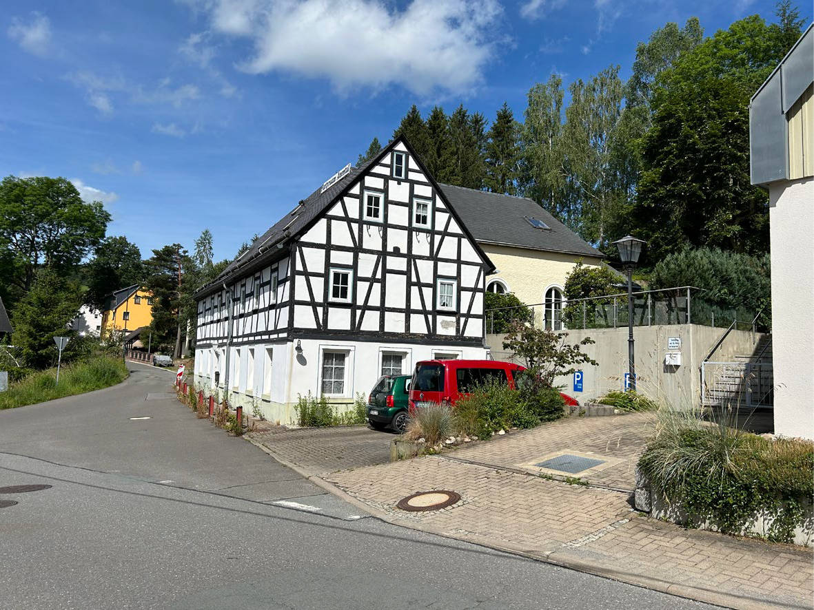 Wohn-/Geschäftshaus in Bergstraße 9, 09235 Burkhardtsdorf - Bild 4