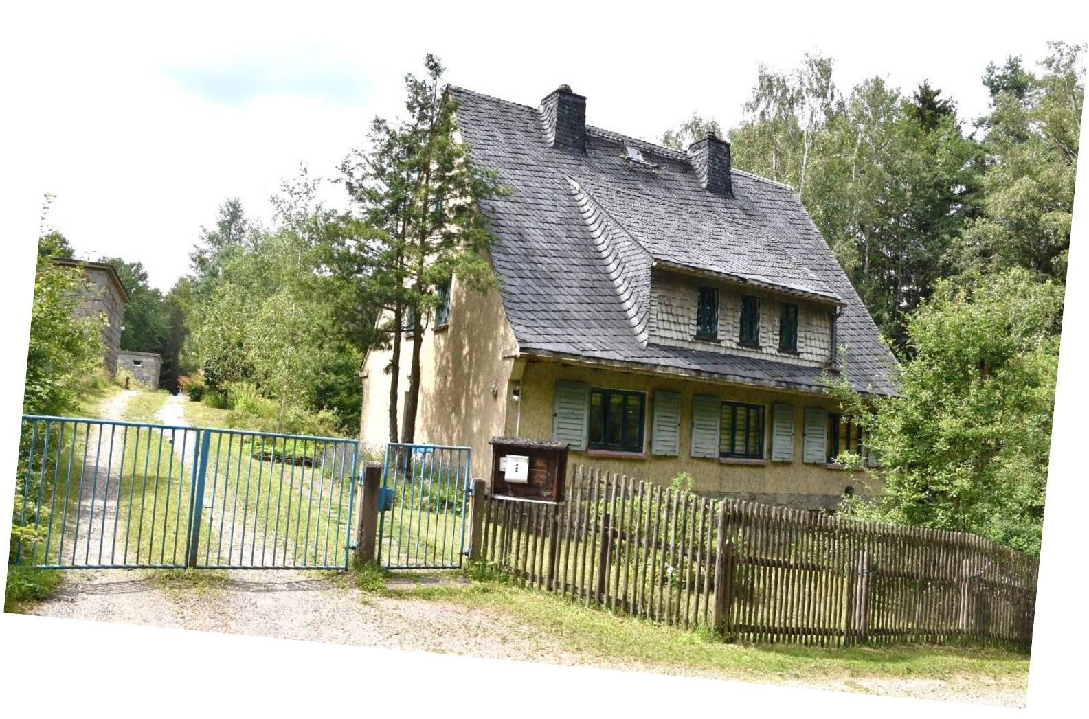 Einfamilienhaus, Zweifamilienhaus in Am Hochbehälter 1, 08315 Lauter-Bernsbach - Bild 3