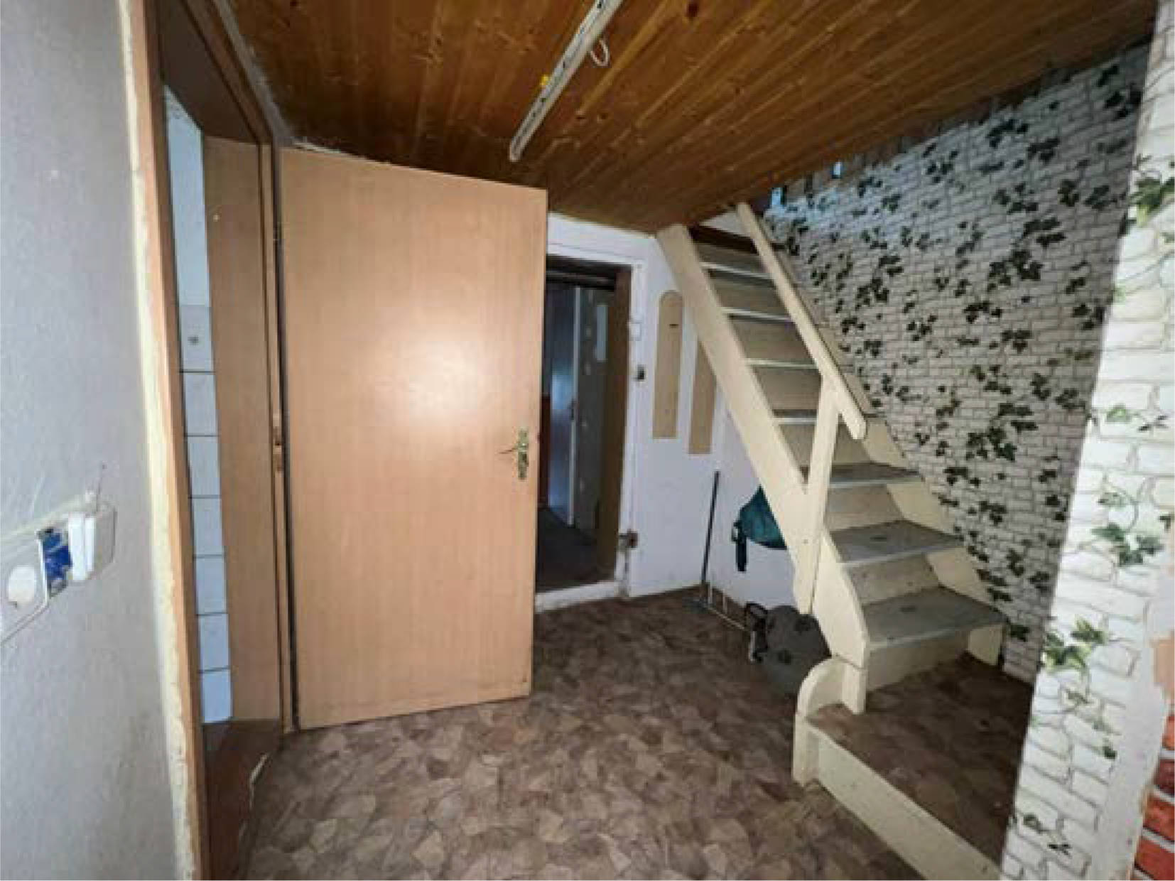 sachsen 0023 K 0156/2022 Am Schanzenbach  28, 04746 Hartha 21