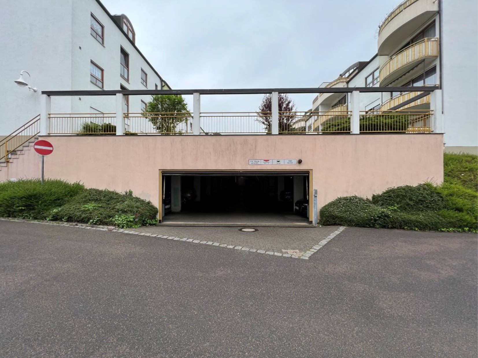 Kfz-Stellplatz (Tiefgarage) in Fröbelstraße 23, 04736 Waldheim