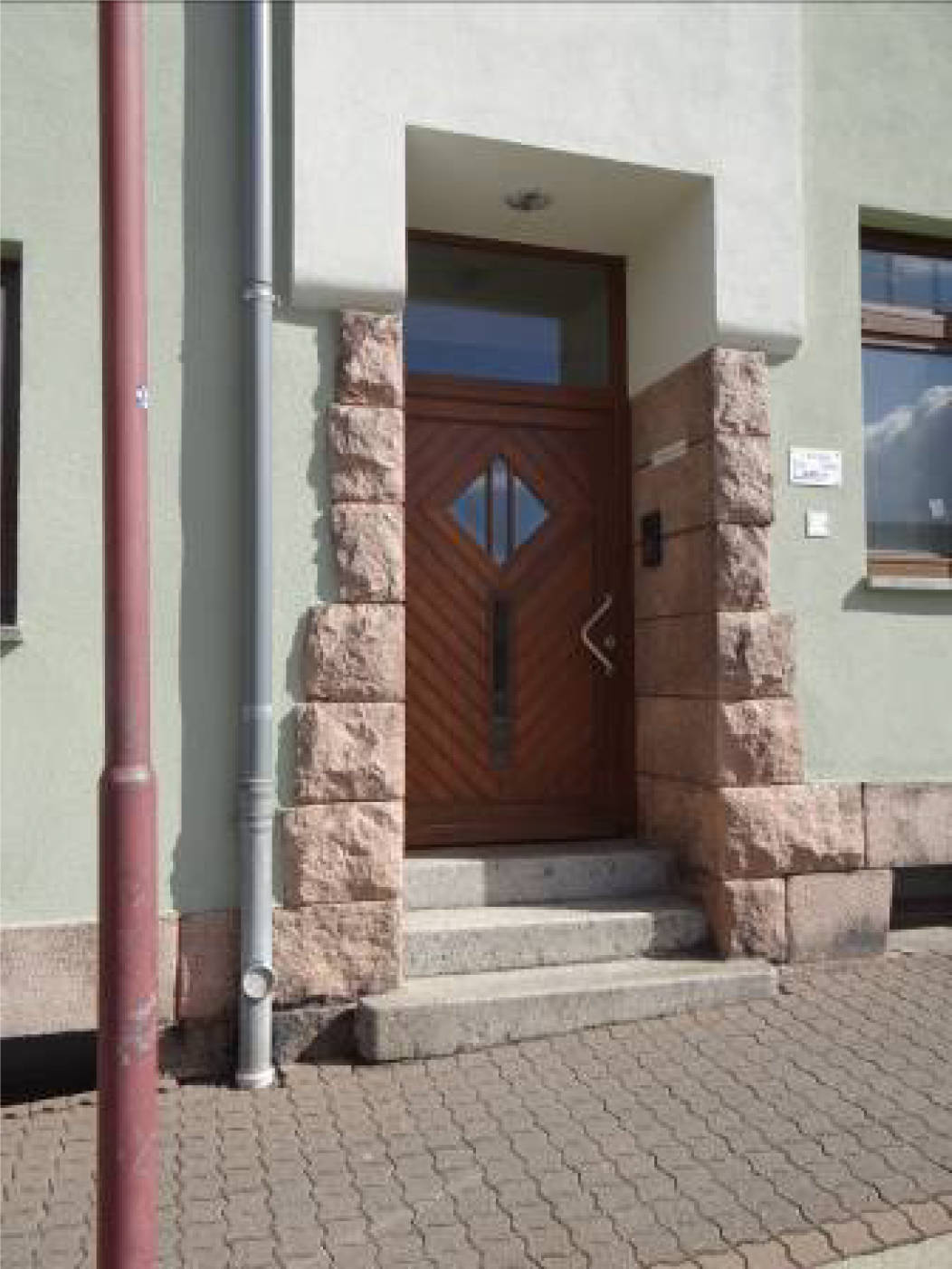 Gewerbeeinheit (z.B. Laden, Büro) in Untere Bahnhofstraße  3, 08294 Lößnitz