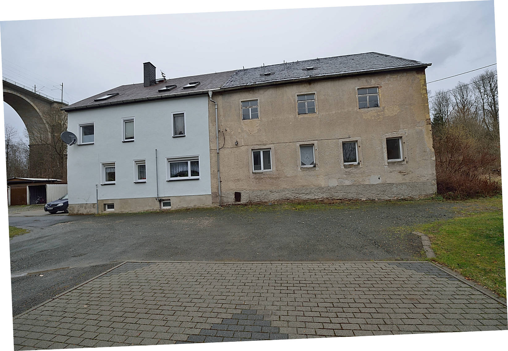 Doppelhaushälfte in Dorfstraße  2, 09600 Oberschöna