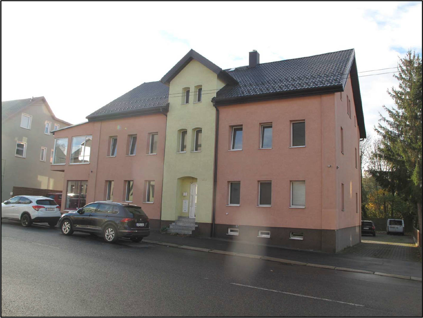 Mehrfamilienhaus, Einfamilienhaus in Augustusburger Str. 236, 09127 Chemnitz - Bild 2