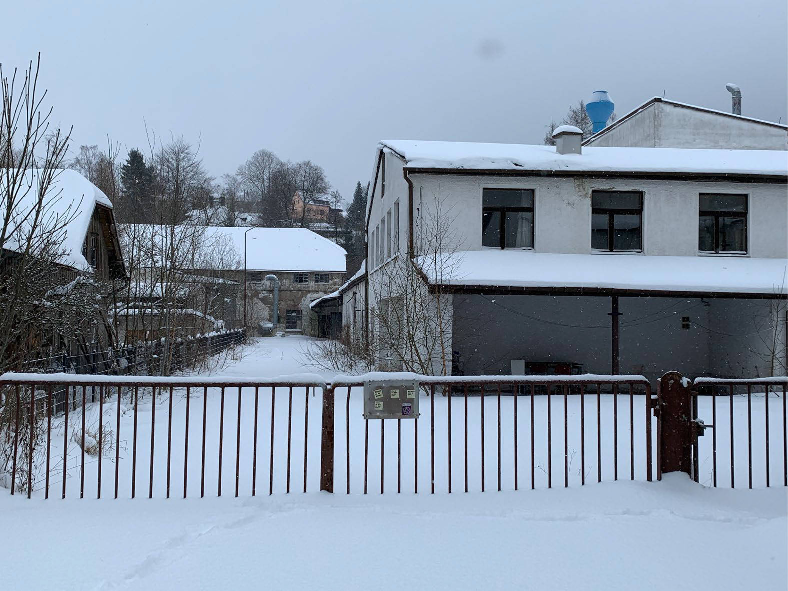 ehemals gewerblich genutztes Grundstück in Karlsbader Straße 102, 09465 Sehmatal