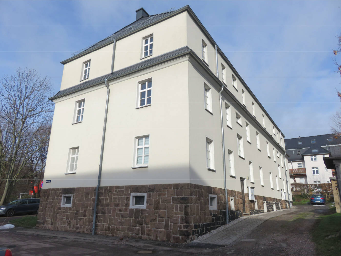 Eigentumswohnung (1 bis 2 Zimmer) in Bergstraße 8 + 10, 09232 Hartmannsdorf