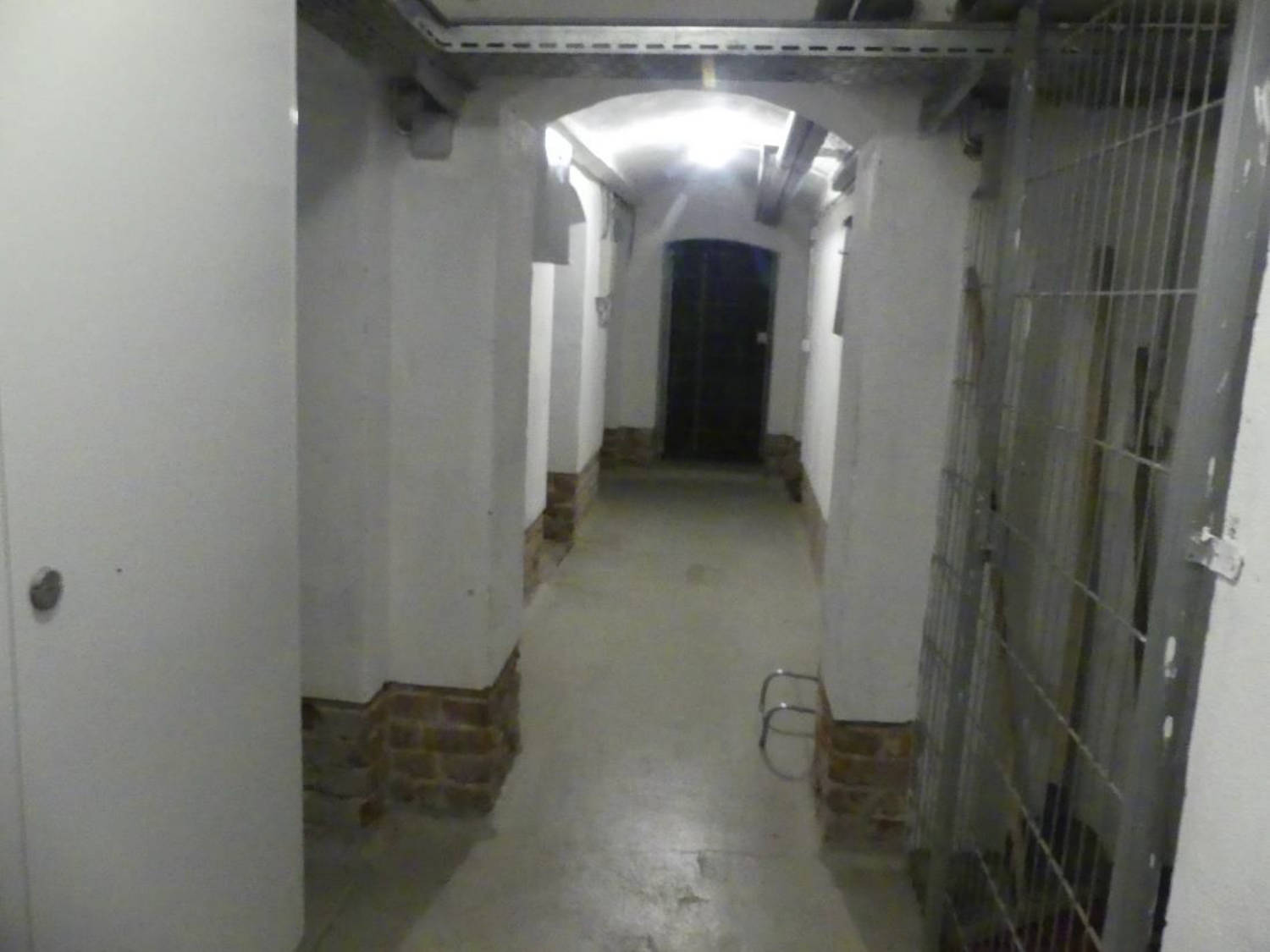 sachsen 0520 K 0165/2021 Hans-Sachs-Straße 16, 01129 Dresden 23