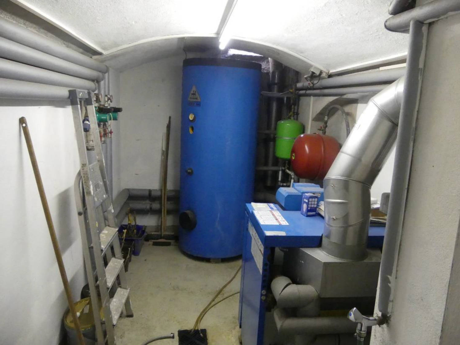 sachsen 0520 K 0165/2021 Hans-Sachs-Straße 16, 01129 Dresden 24