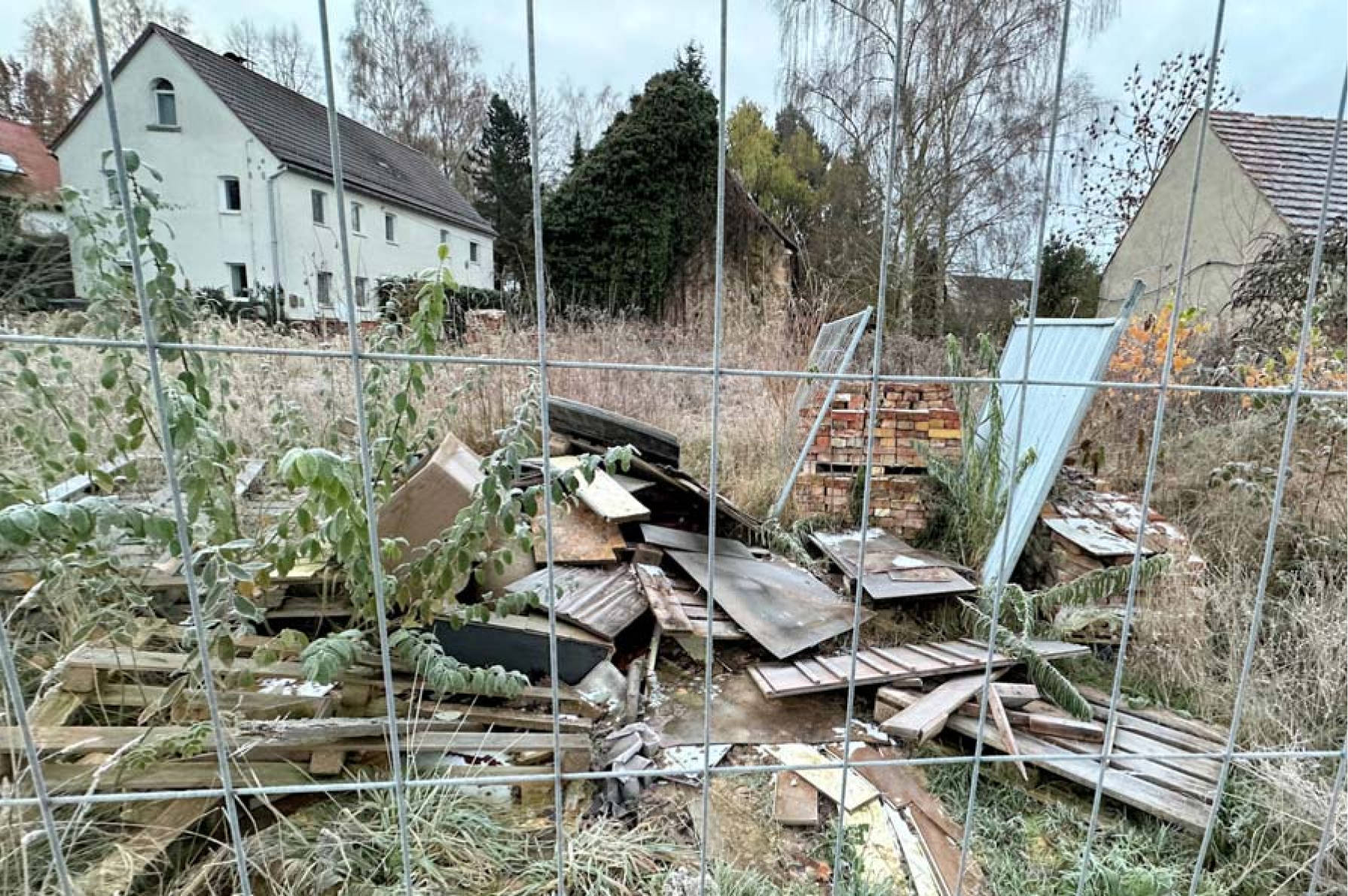 sachsen 457 K 192/25 Friedensstraße 3, 04779 Wermsdorf 18
