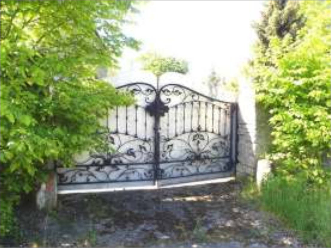 sonstiges Teileigentum (z.B. Keller, Hobbyraum), Mehrfamilienhaus in Alter Gutshof 6, 06420 Könnern, Trebnitz